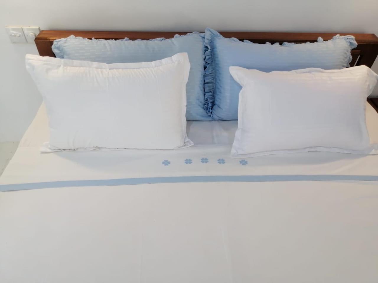 Jennifer'S Villa Negombo Bagian luar foto